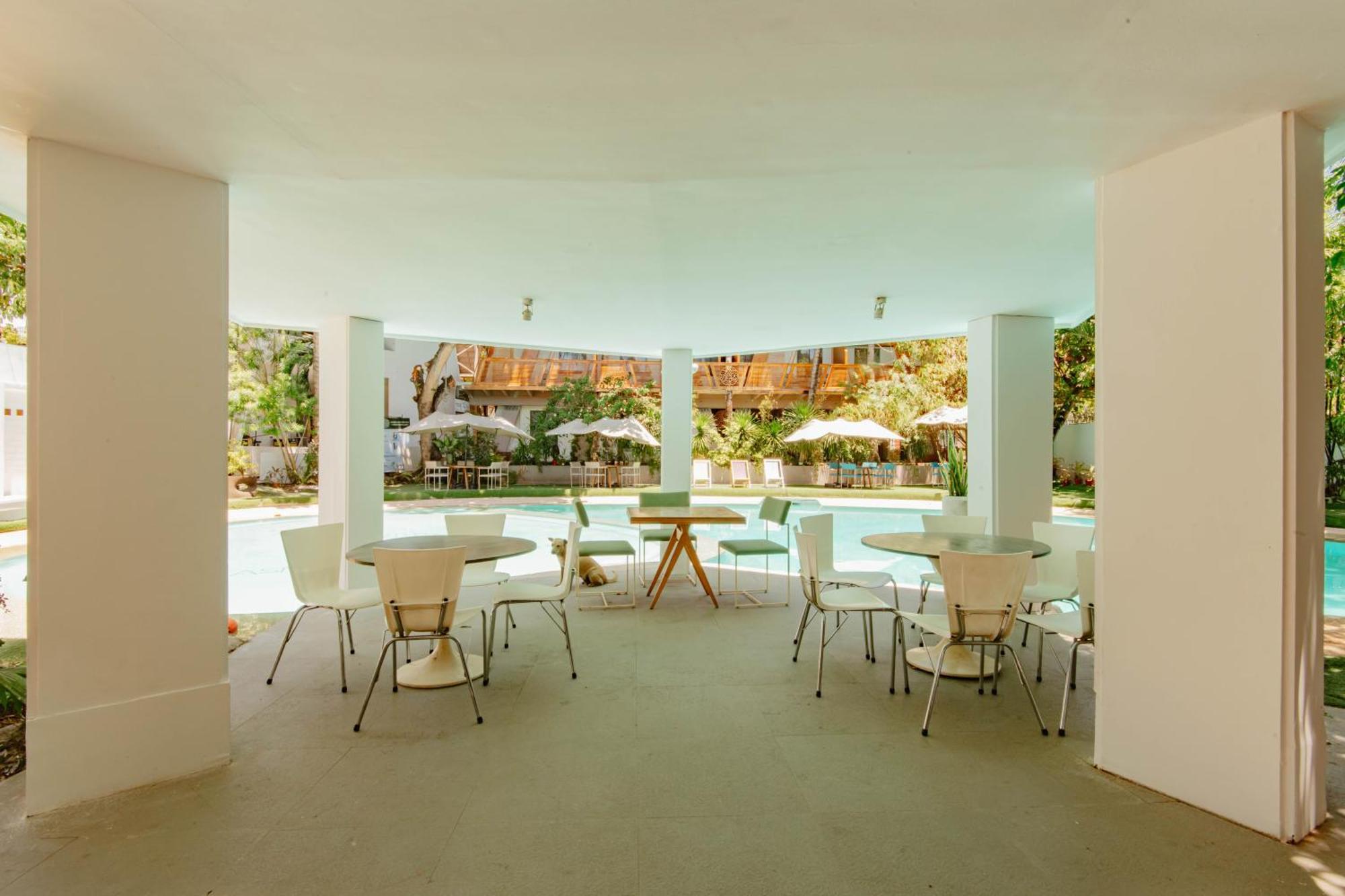 Asmara Urban Resort & Lifestyle Village Powered By Aston Cebu Exteriör bild